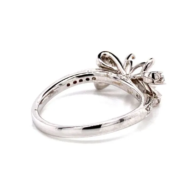 18k Bow Design Engagement Ring thumb image 4