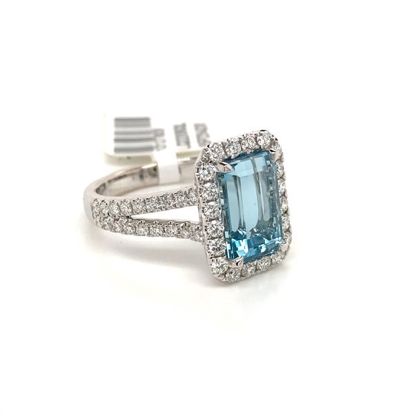 18k White Gold Aquamarine Gemstone Ring Image 2 David Douglas Diamonds & Jewelry Marietta, GA