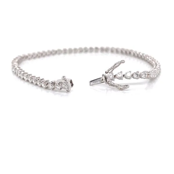 18k Diamond Tennis Bracelet Image 3 David Douglas Diamonds & Jewelry Marietta, GA