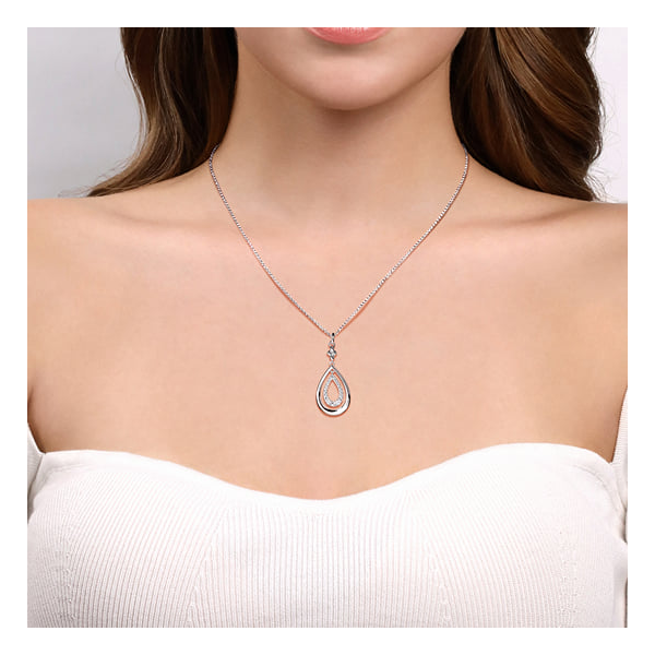 Bujukan Teardrop Necklace Image 3 David Douglas Diamonds & Jewelry Marietta, GA