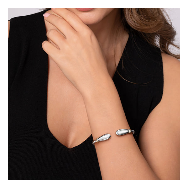 Bujukan Open Bangle Image 4 David Douglas Diamonds & Jewelry Marietta, GA