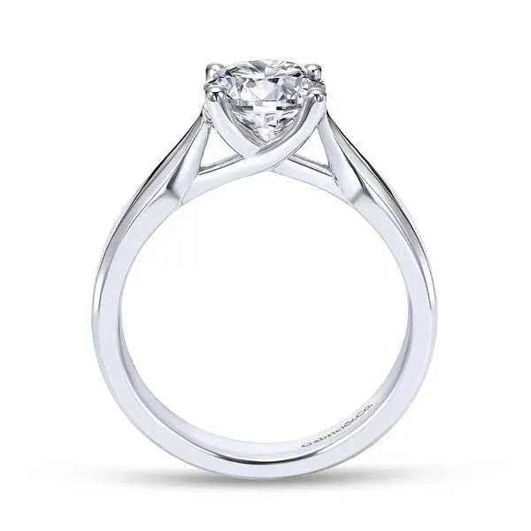 Customizable | Solitaire Engagement Ring
