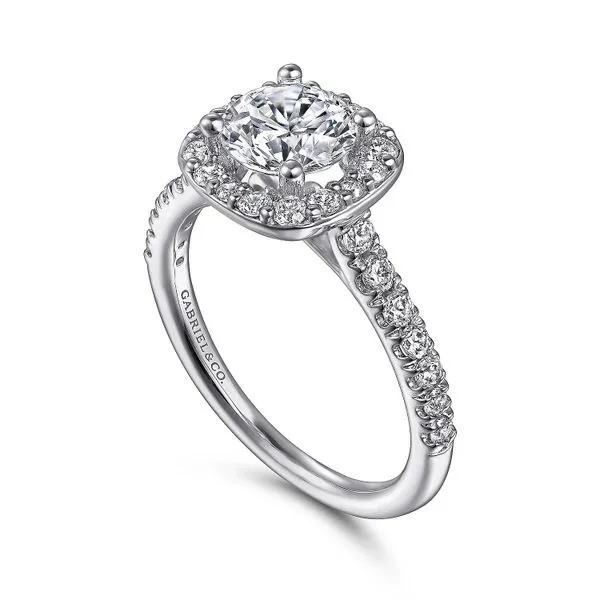 Customizable | Halo Engagement Ring