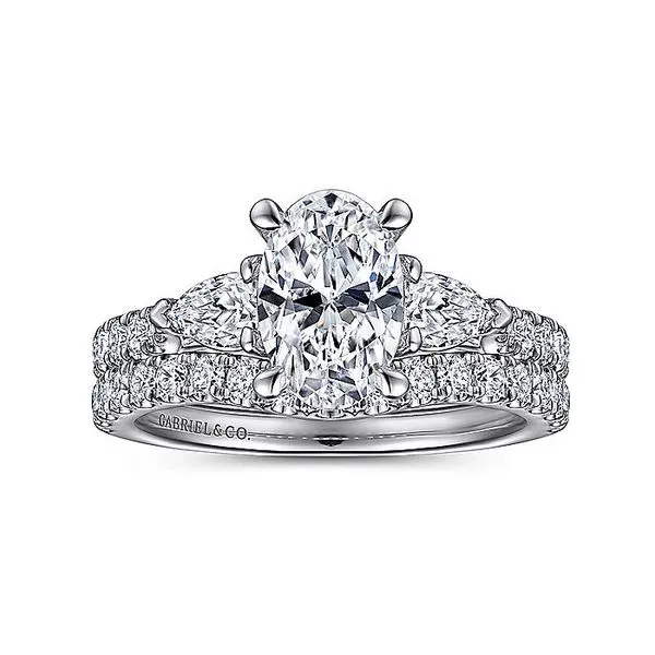 Customizable | Three Stone Engagement Ring thumb image 4