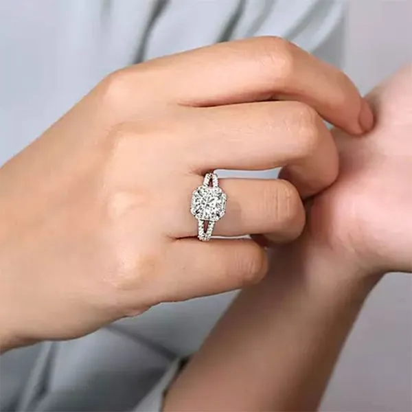 Customizable | Halo Engagement Ring thumb image 2