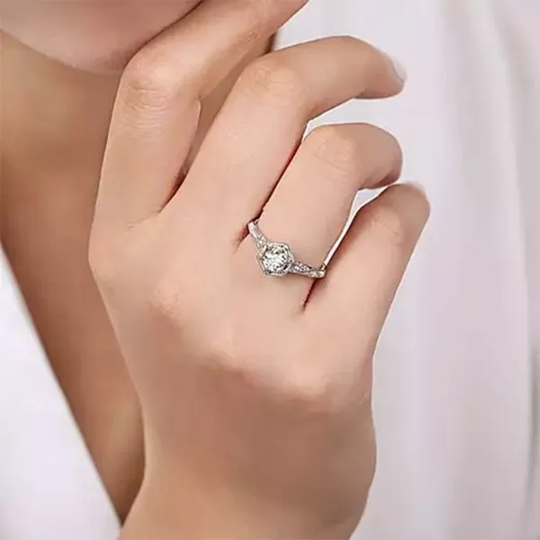Customizable | Vintage Engagement Ring