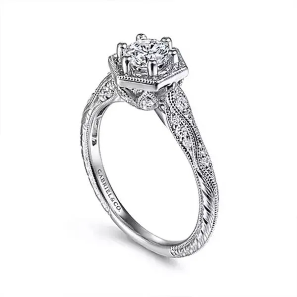 Customizable | Vintage Engagement Ring