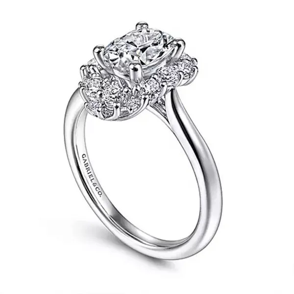 Customizable | Halo Engagement Ring