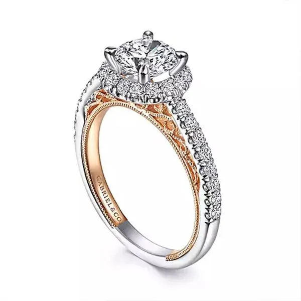 Customizable | Halo Engagement Ring