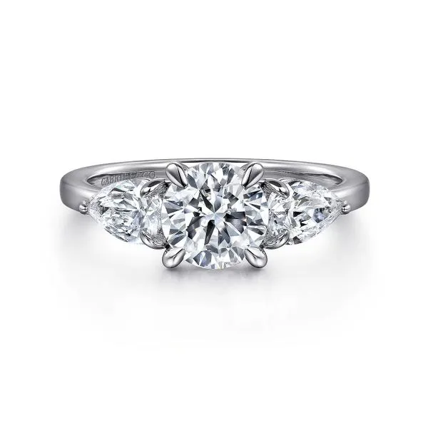 Customizable | Three Stone Engagement Ring