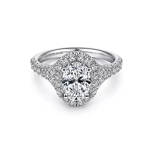 Customizable | Halo Engagement Ring