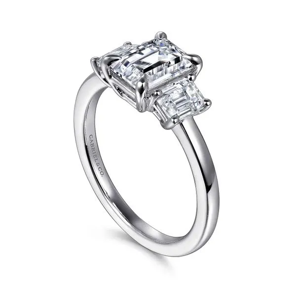 Customizable | Three Stone Engagement Ring