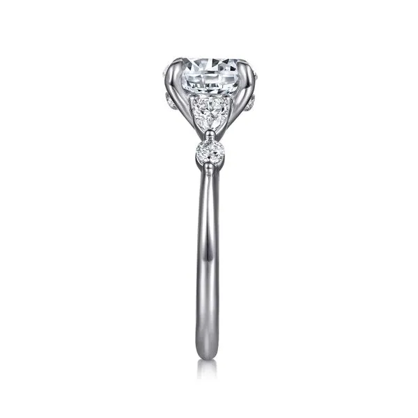 Customizable | Three Stone Engagement Ring