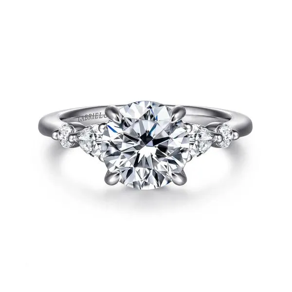 Customizable | Three Stone Engagement Ring