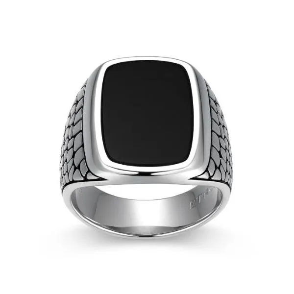 Sterling Silver Black Agate Reptile Signet Ring, Size 11 D'Errico Jewelry Scarsdale, NY