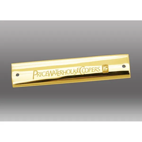 Chelsea Curved Engraving Plate in Brass for 4 1/2