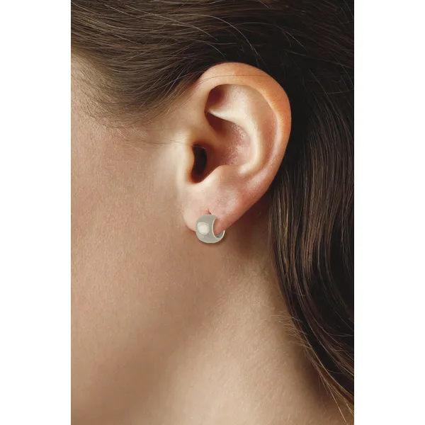 Silver Earrings Image 2 DeScenza Diamonds Boston, MA