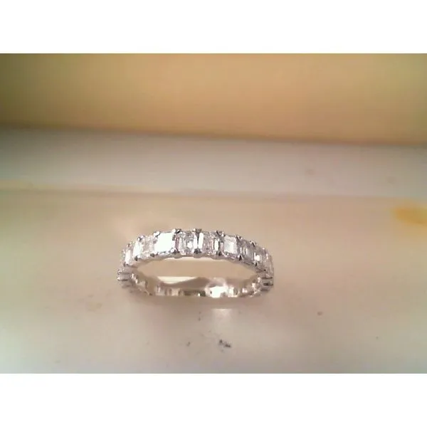 Lab-Grown Diamond Rings Diamonds Direct St. Petersburg, FL