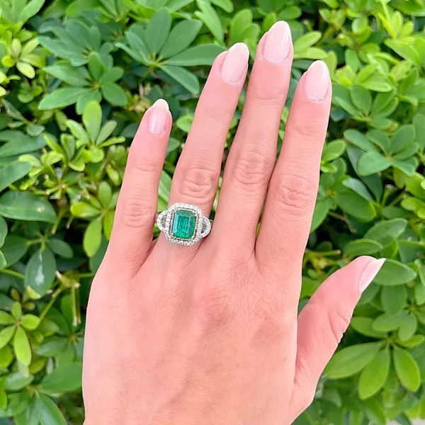 14K Two-Tone 1.50ct Emerald & Diamond Ring Image 3 Diamonds Direct St. Petersburg, FL
