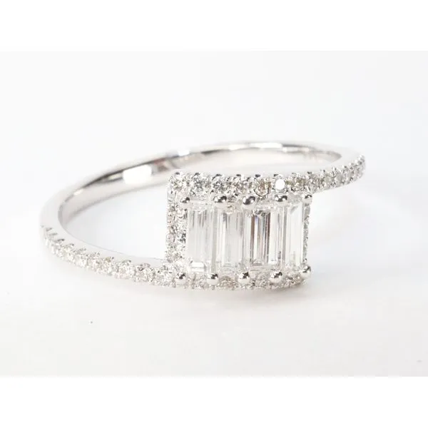 Fashion Ring Diamond Showcase Longview, WA