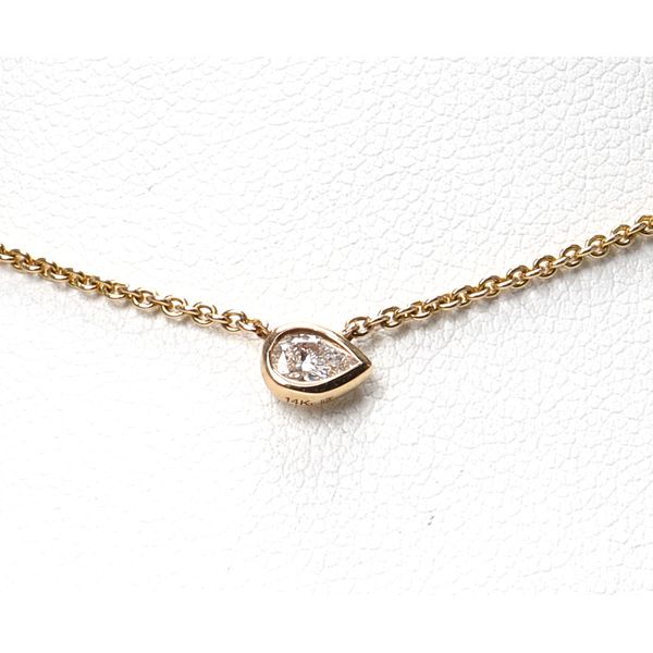 Necklace Diamond Showcase Longview, WA