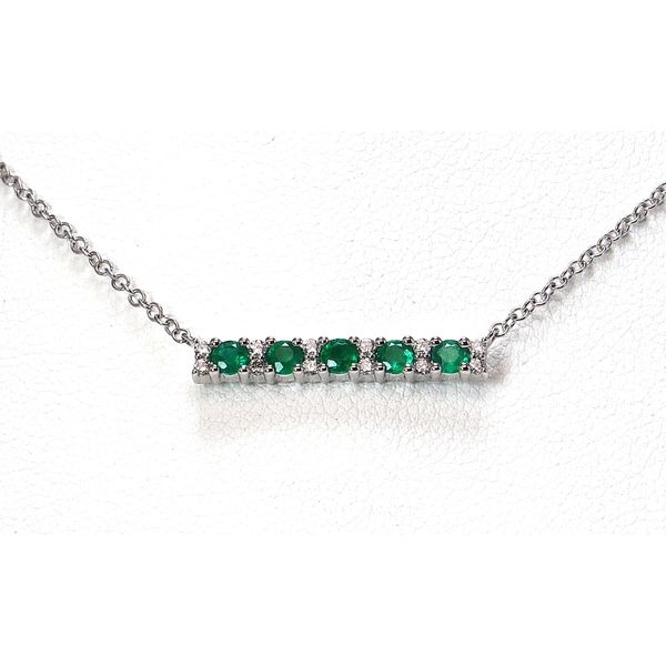 Necklace Diamond Showcase Longview, WA