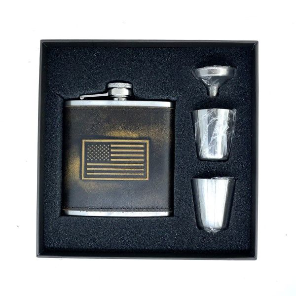 4-Piece Flask Box Set Dickinson Jewelers Dunkirk, MD