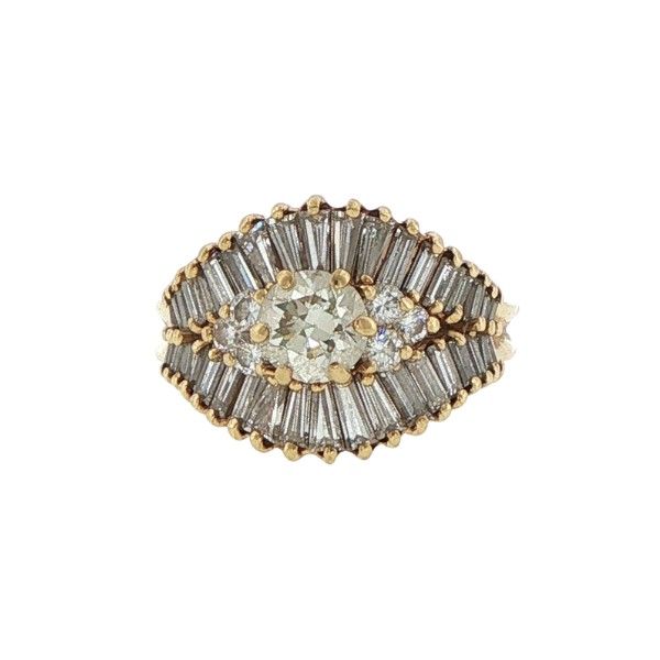 Estate 18ky Round and Baguette Ring Dickinson Jewelers Dunkirk, MD