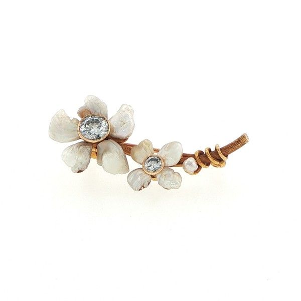 14Kt Yellow Diamond and Freshwater Pearl Pin Dickinson Jewelers Dunkirk, MD