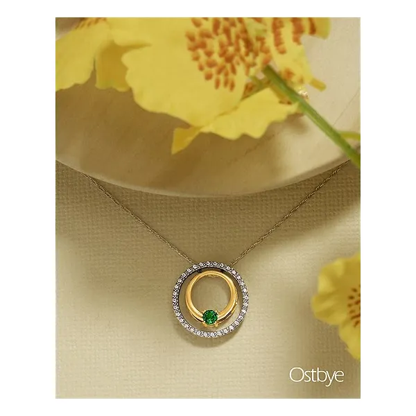 Diamond and Emerald Pendant Image 2 Diedrich Jewelers Ripon, WI