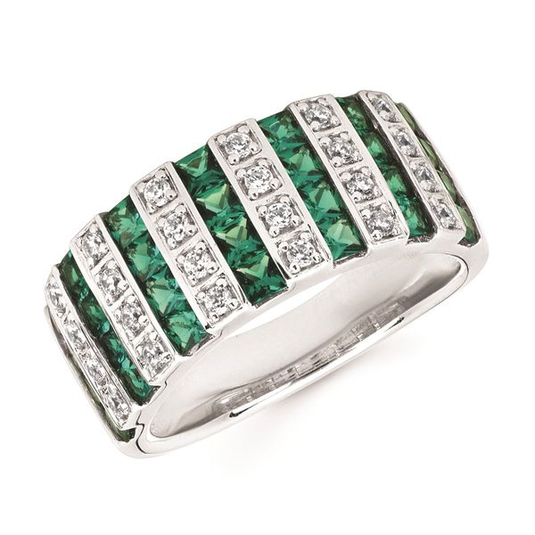 Emerald & Diamond Ring Diedrich Jewelers Ripon, WI