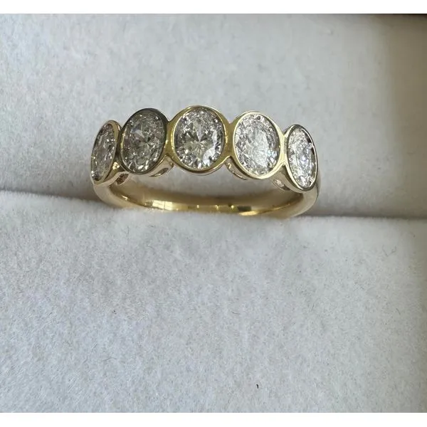 Wedding Band Diny's Jewelers Middleton, WI