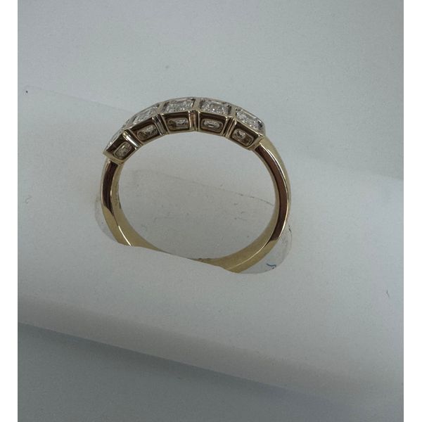 Wedding Band Image 2 Diny's Jewelers Middleton, WI