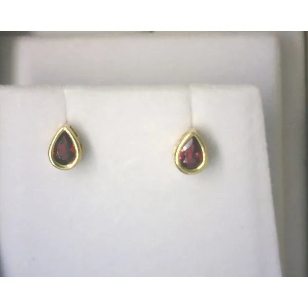 Earrings Diny's Jewelers Middleton, WI