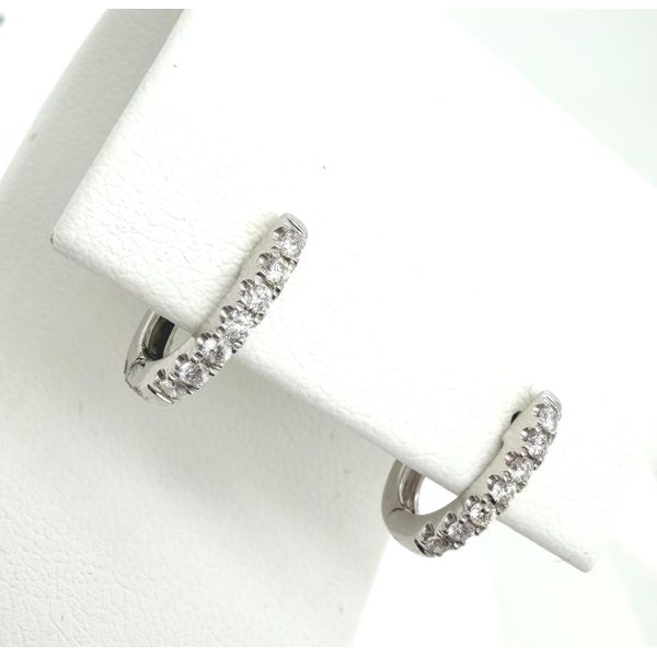 Earrings Diny's Jewelers Middleton, WI