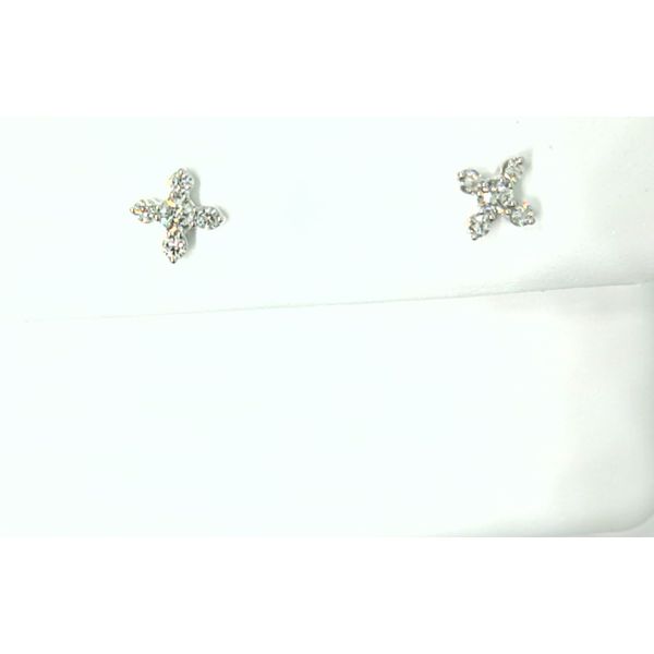 10KW Petite Dia Stud ER 10RD.15tw I1 HI Diny's Jewelers Middleton, WI