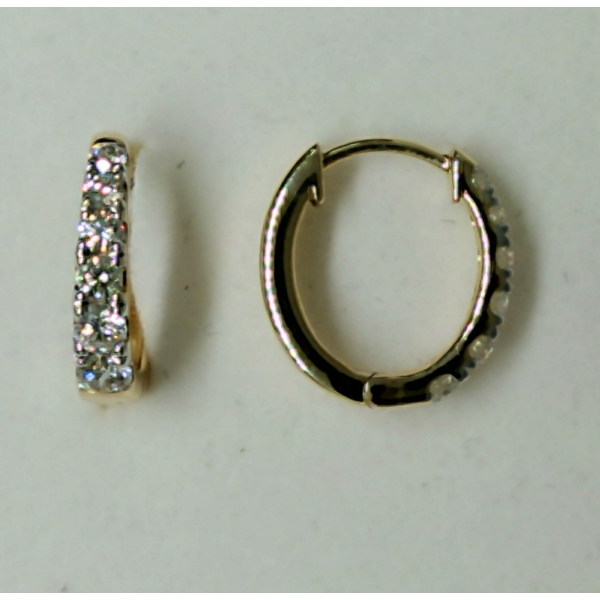 14K Yellow Gold Diamond Oval Hoops Earrings Diny's Jewelers Middleton, WI