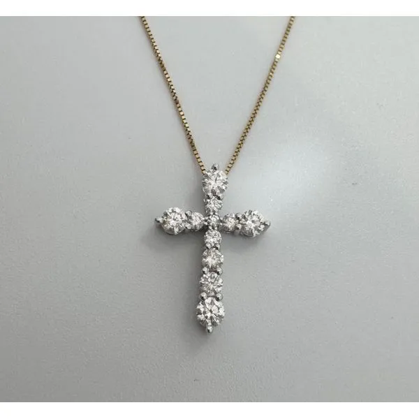 Pendant Image 2 Diny's Jewelers Middleton, WI
