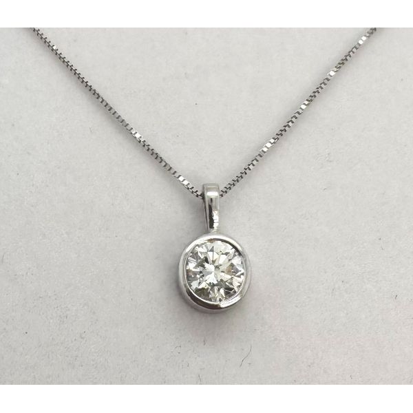 14KT White Gold Diamond Bezel Pendant Round Diamond 3/4ct  18