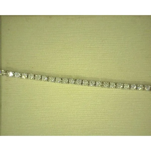 14KW Diamond Bracelet Diny's Jewelers Middleton, WI