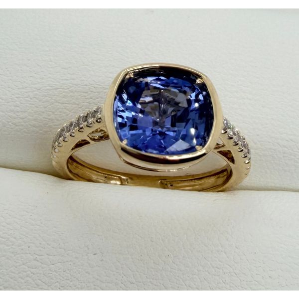 14KY Ceylon Sapphire Ring Cush2.80ct D.21ctw SI2 GH Diny's Jewelers Middleton, WI