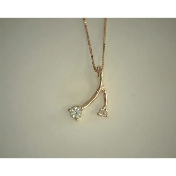 Necklace Diny's Jewelers Middleton, WI