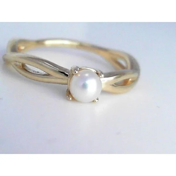 10K Yellow Gold Pearl Ring Diny's Jewelers Middleton, WI