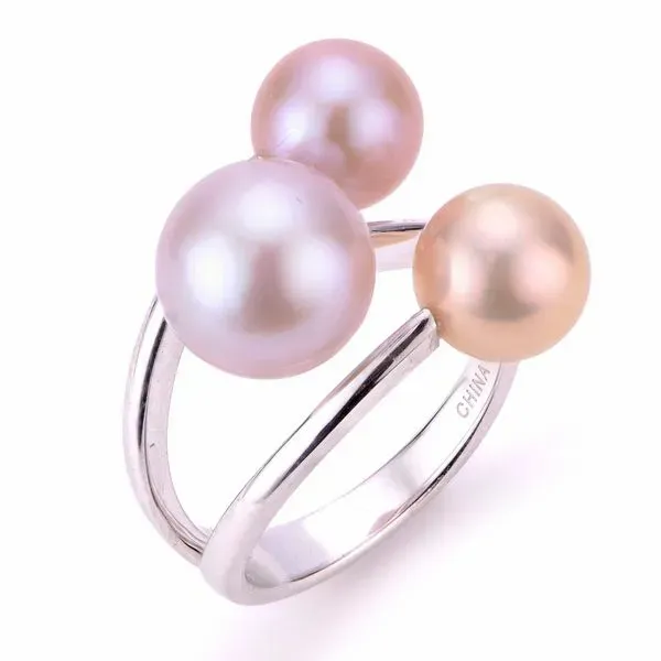 Pearl Ring Doland Jewelers, Inc. Dubuque, IA