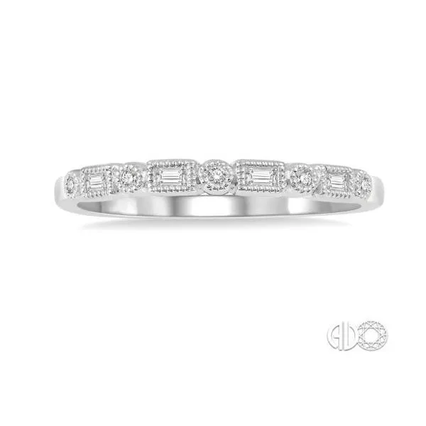 Wedding Band Doland Jewelers, Inc. Dubuque, IA