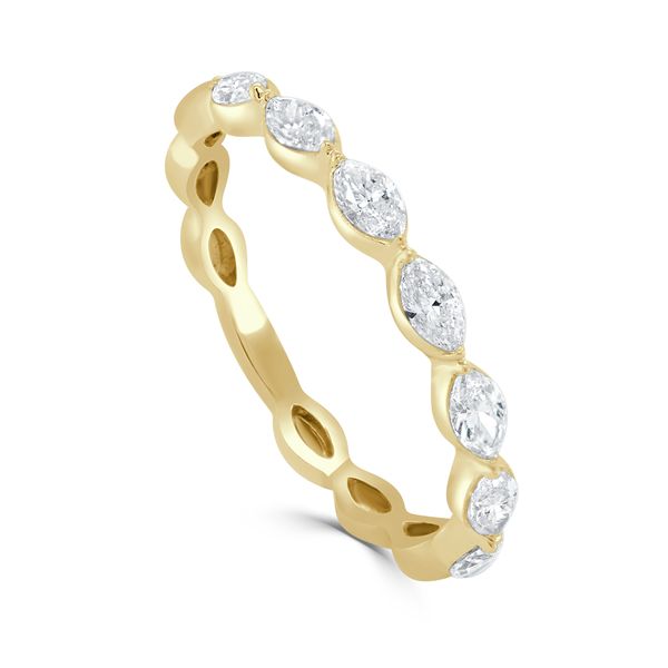 14K Yellow Gold & Diamond Band Dominion Jewelers Falls Church, VA