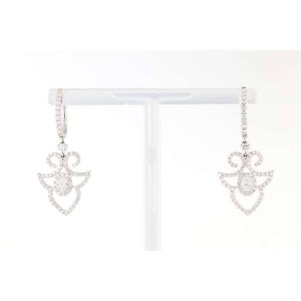 18 Karat White Gold Diamond Earrings Dominion Jewelers Falls Church, VA