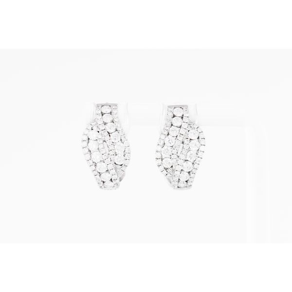18 Karat White Gold Diamond Earrings Dominion Jewelers Falls Church, VA