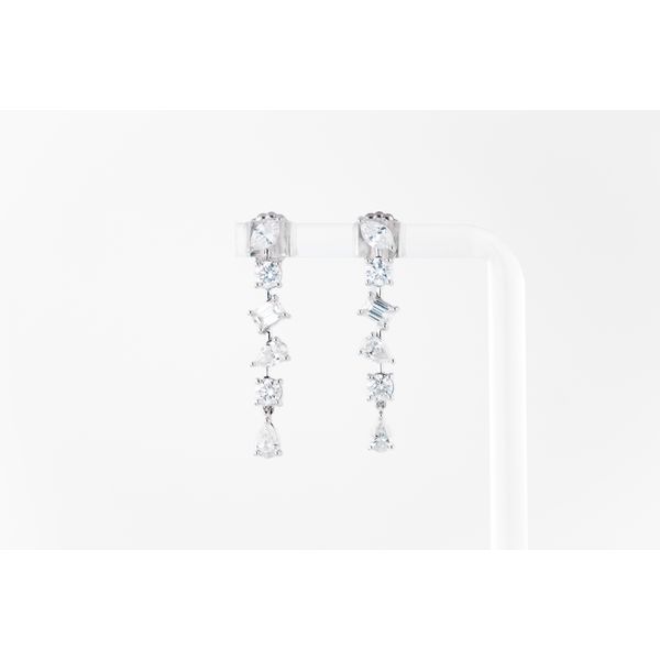 18Kt White Diamond Drop Earrings Dominion Jewelers Falls Church, VA