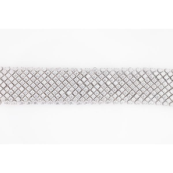 18K White Gold Diamond Mesh Bracelet Dominion Jewelers Falls Church, VA